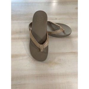 Vionic Women's Tan/Gold Orthotic Pacific Kehoe Wedge Sandals - Size 11 Wide